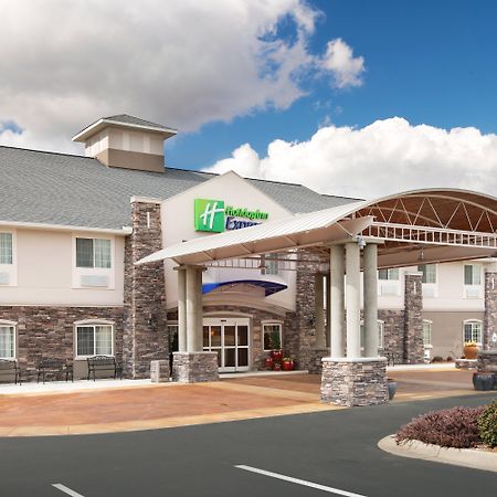 Holiday Inn Express Monticello By Ihg Экстерьер фото