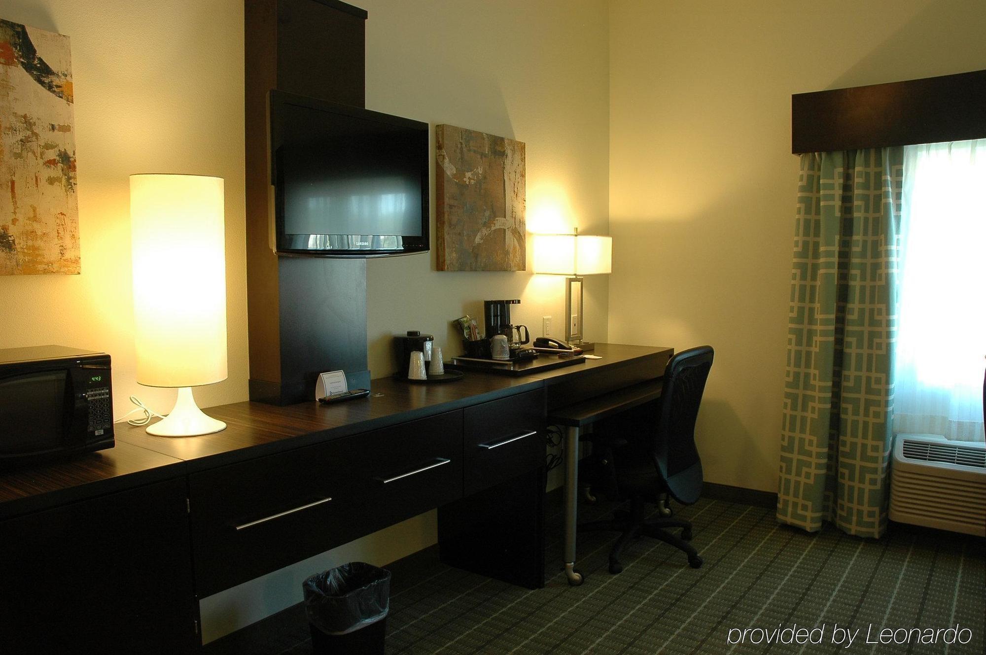 Holiday Inn Express Monticello By Ihg Номер фото